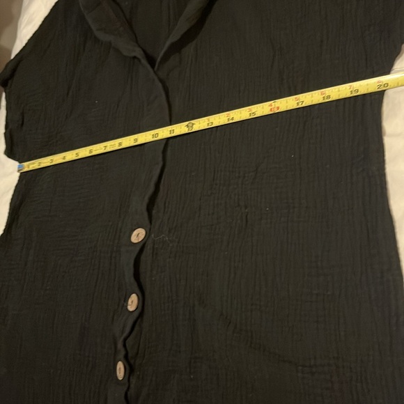 Miyieonz Black Loose Fit Low V-neck Short Sleeve Romper Jumpsuit - Picture 6 of 10